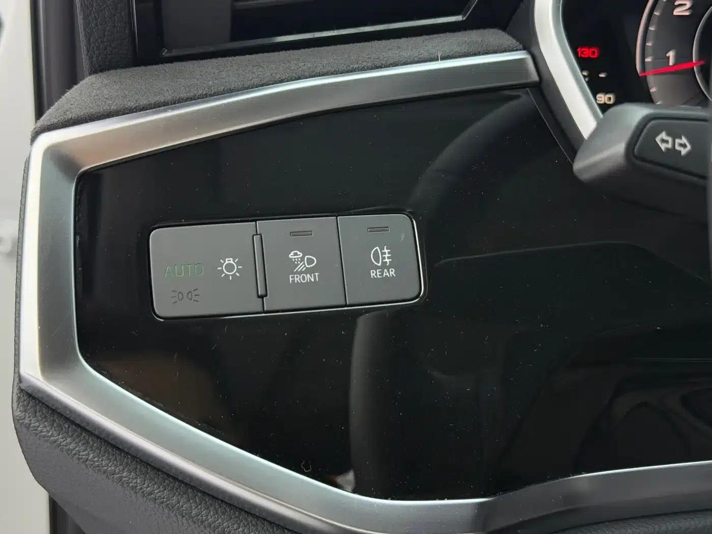 Audi Q3 2023 35 TFSI Fashion Dynamic (1.4T) — миниатюра 18