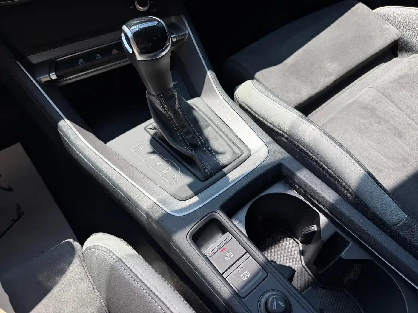 Audi Q3 2023 35 TFSI Progressive Dynamic (1.4T) — миниатюра 23