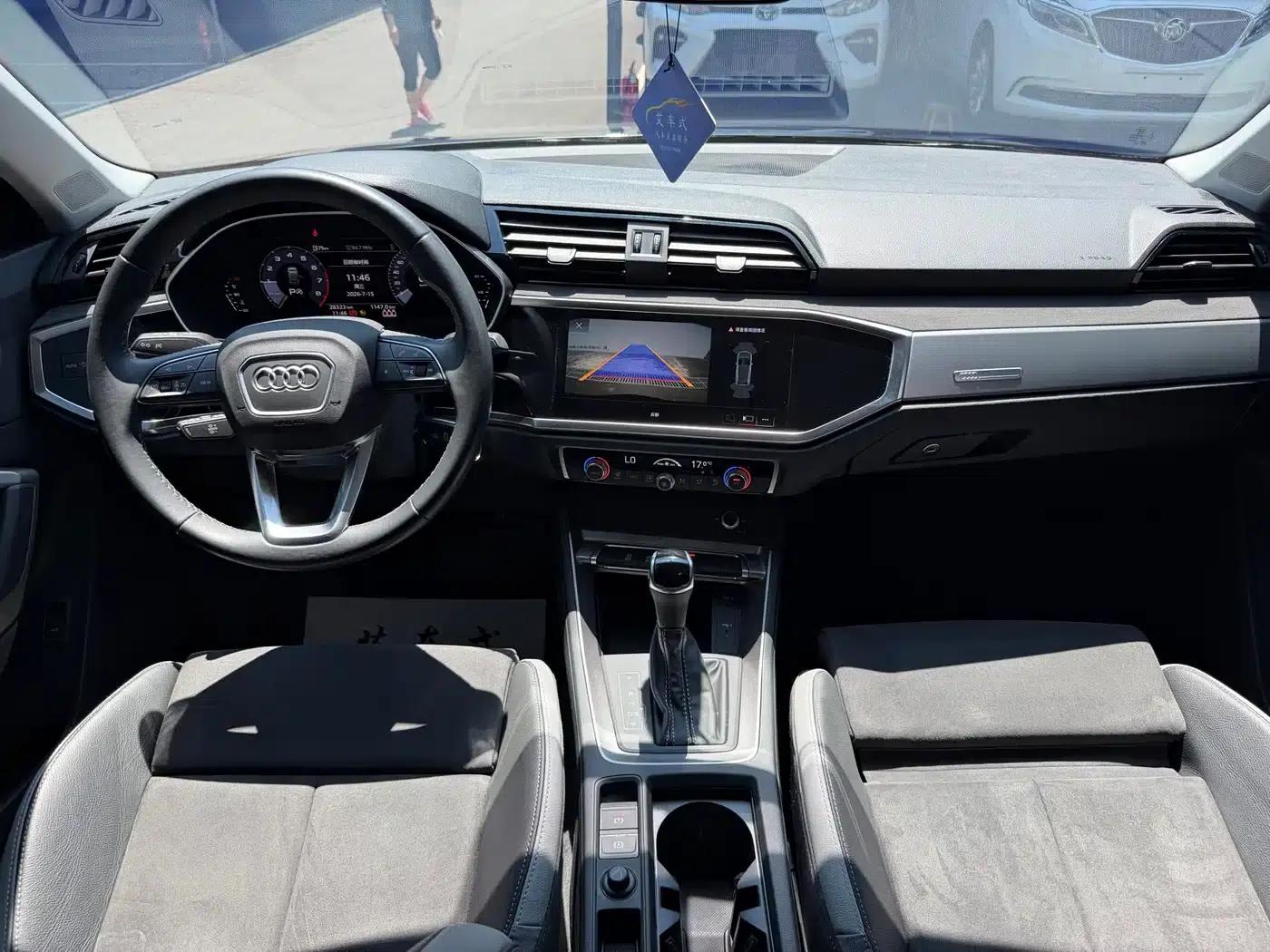 Audi Q3 2023 35 TFSI Progressive Dynamic (1.4T) — миниатюра 8