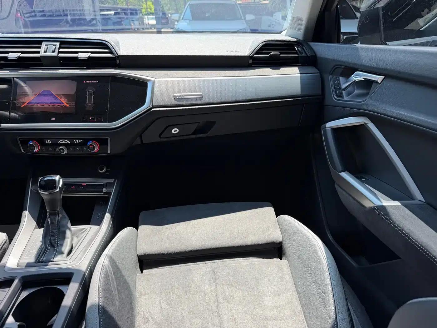 Audi Q3 2023 35 TFSI Progressive Dynamic (1.4T) — миниатюра 10