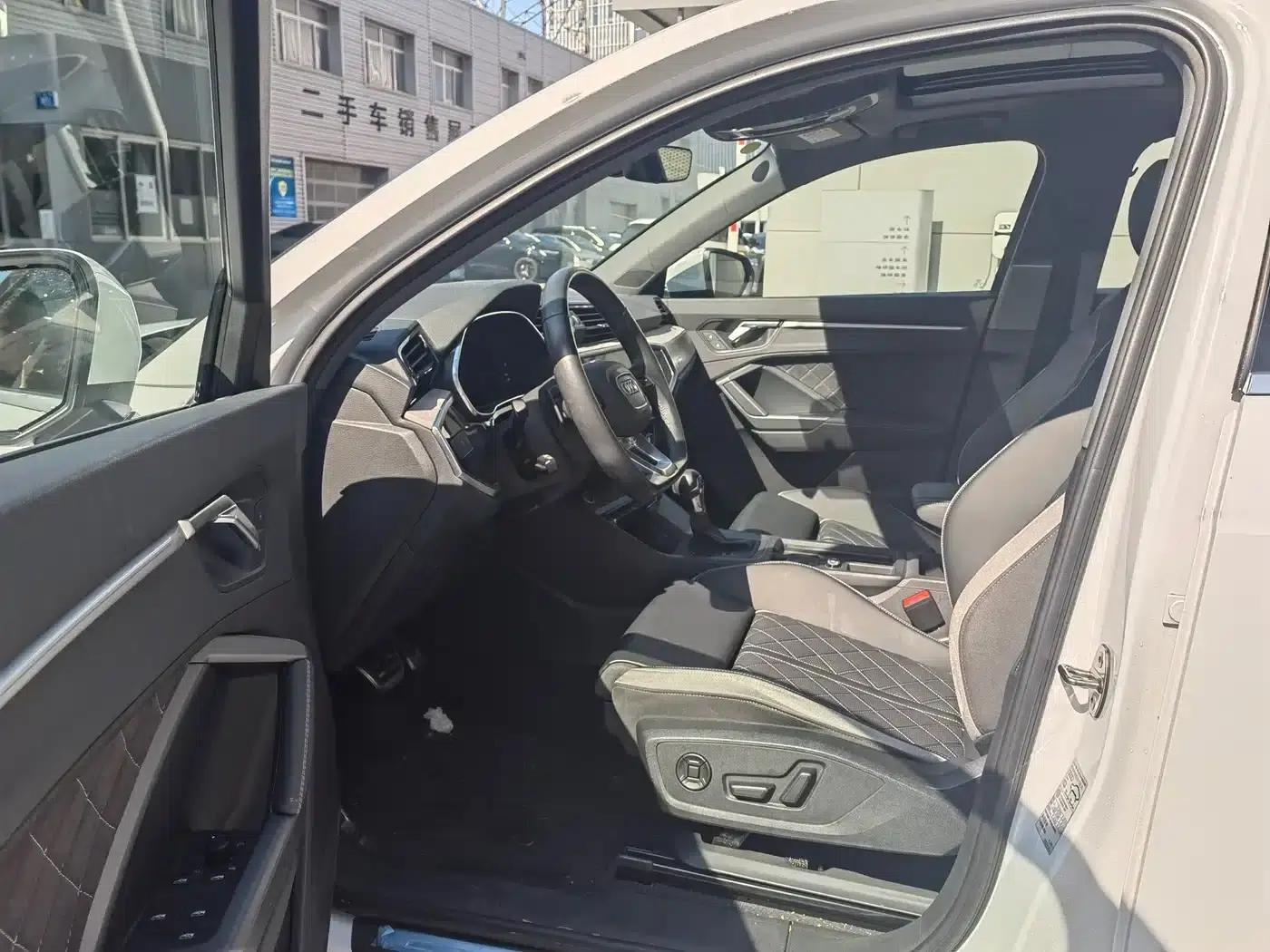 Audi Q3 2024 40 TFSI Fashion Dynamic — миниатюра 4