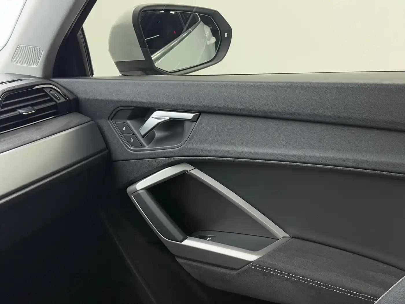 Audi Q3 2022 35 TFSI Fashion Dynamic Edition — миниатюра 11
