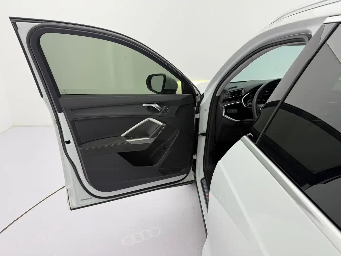Audi Q3 2022 35 TFSI Fashion Dynamic Edition — миниатюра 23