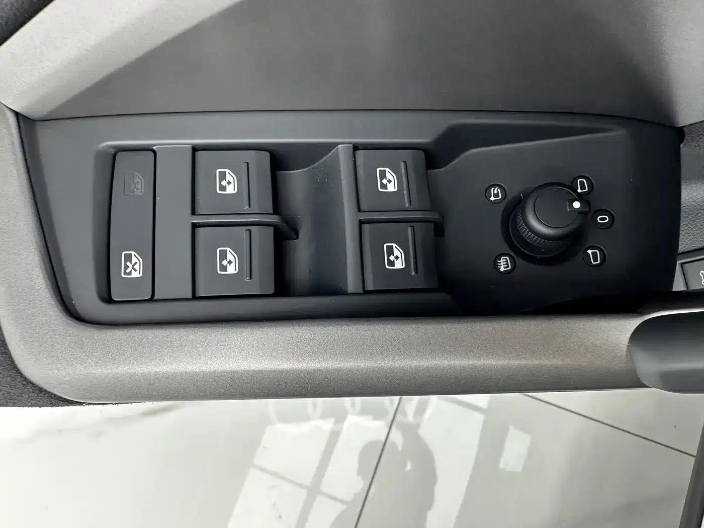 Audi Q3 2023 35 TFSI Fashion Dynamic (1.4T) — миниатюра 12