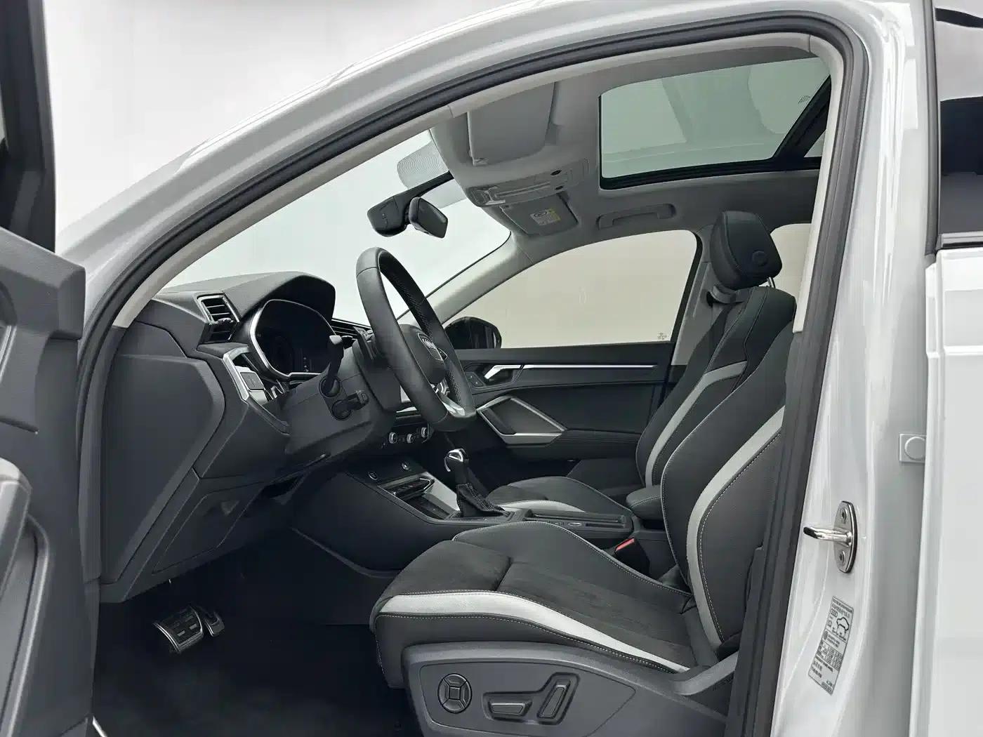 Audi Q3 2023 35 TFSI Fashion Dynamic (1.4T) — миниатюра 5