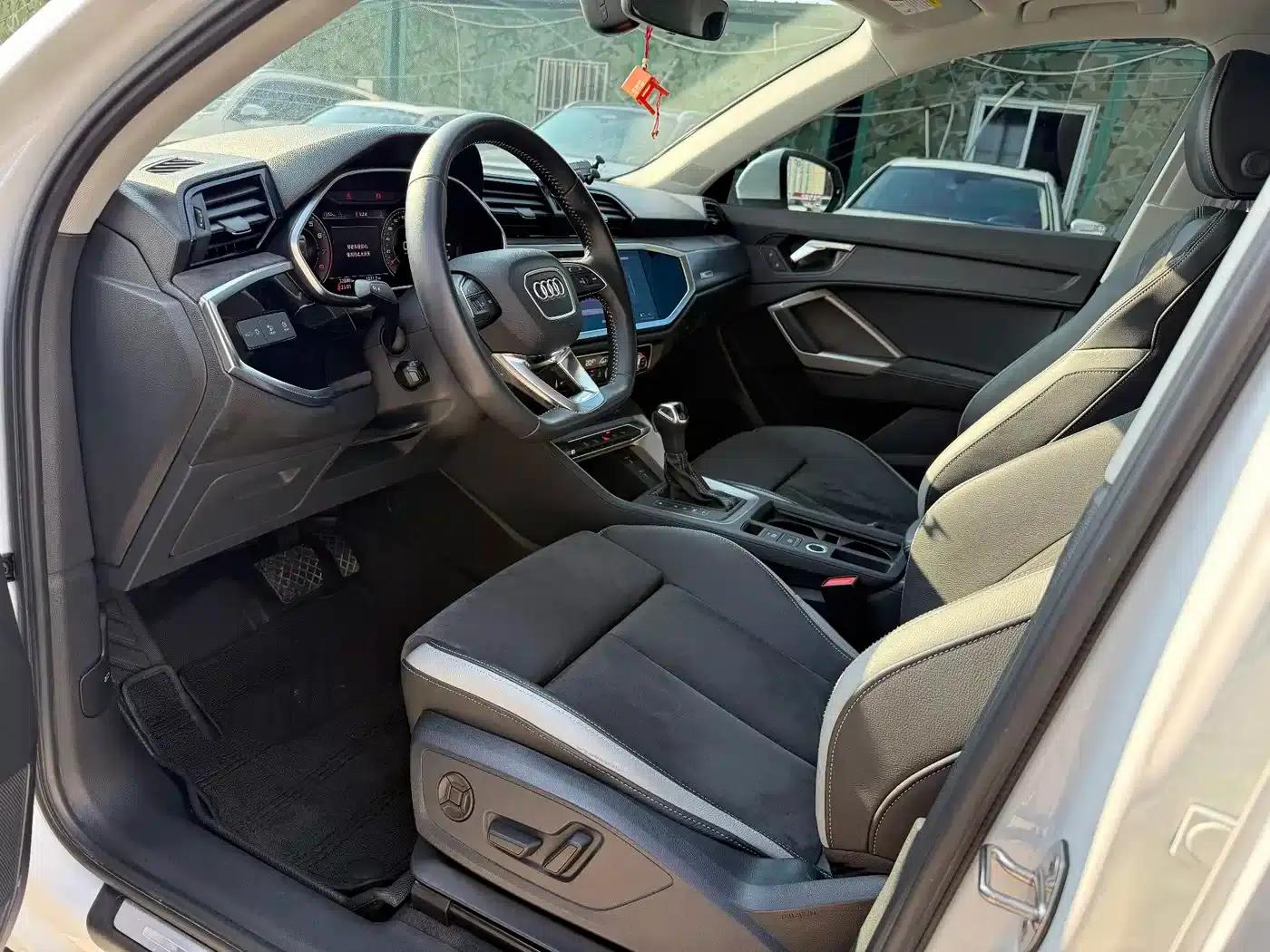 Audi Q3 2022 35 TFSI Fashion Dynamic Edition — миниатюра 4