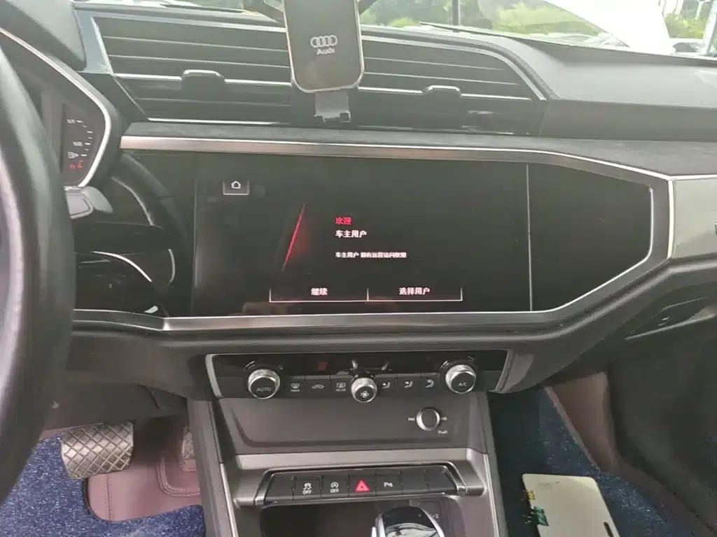 Audi Q3 2022 35 TFSI Progressive Dynamic — миниатюра 13