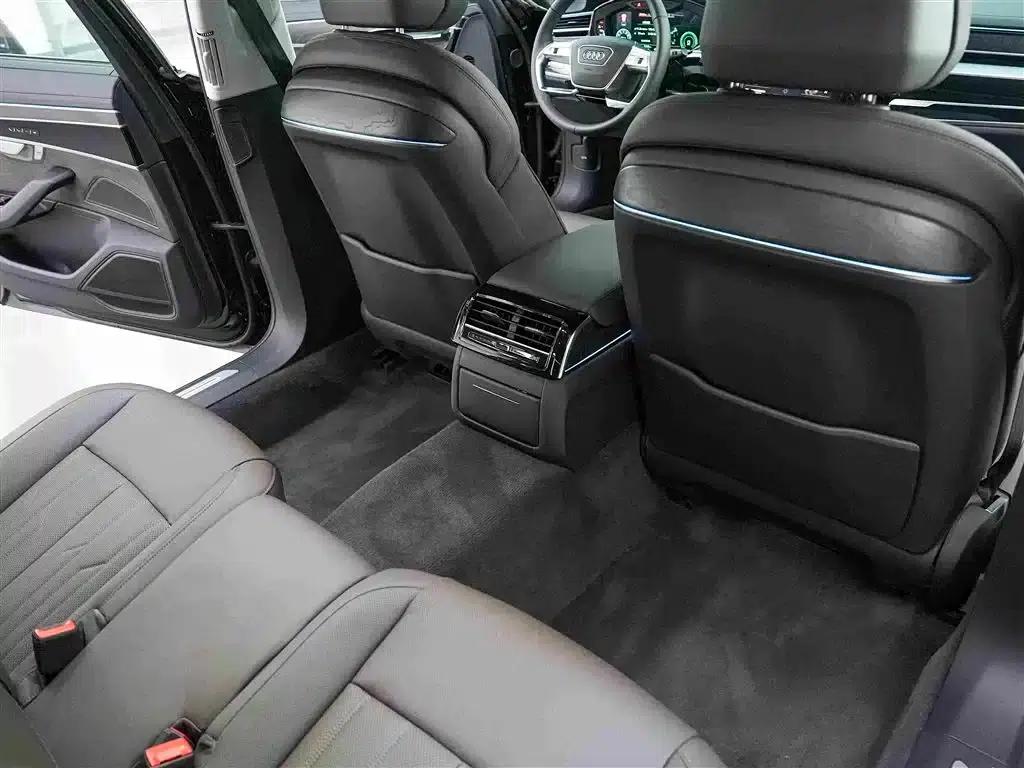 2025 Audi A8 A8L 45 TFSI quattro Luxury — миниатюра 11