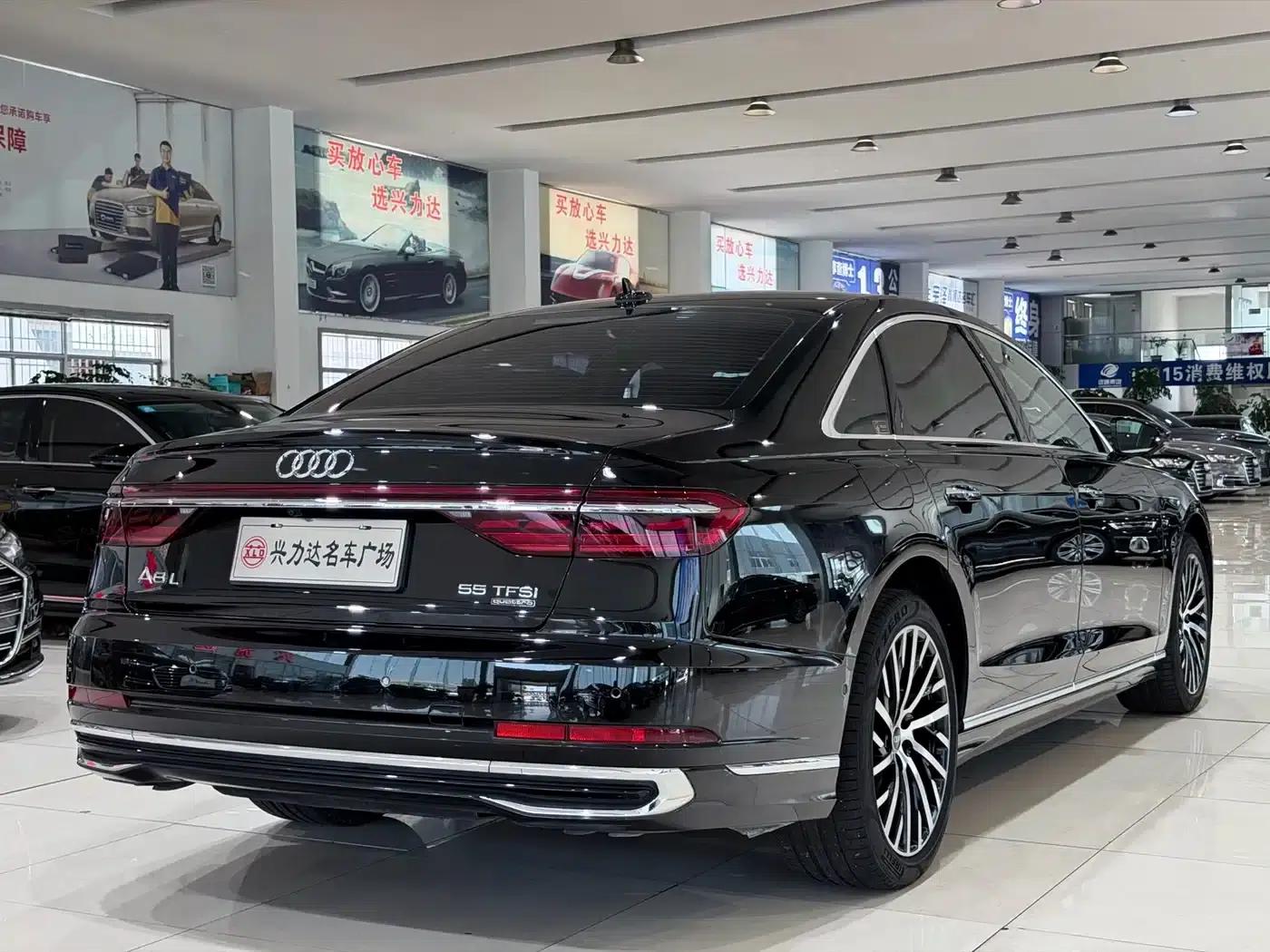 2023 Audi A8 A8L 55 TFSI quattro Flagship — миниатюра 3
