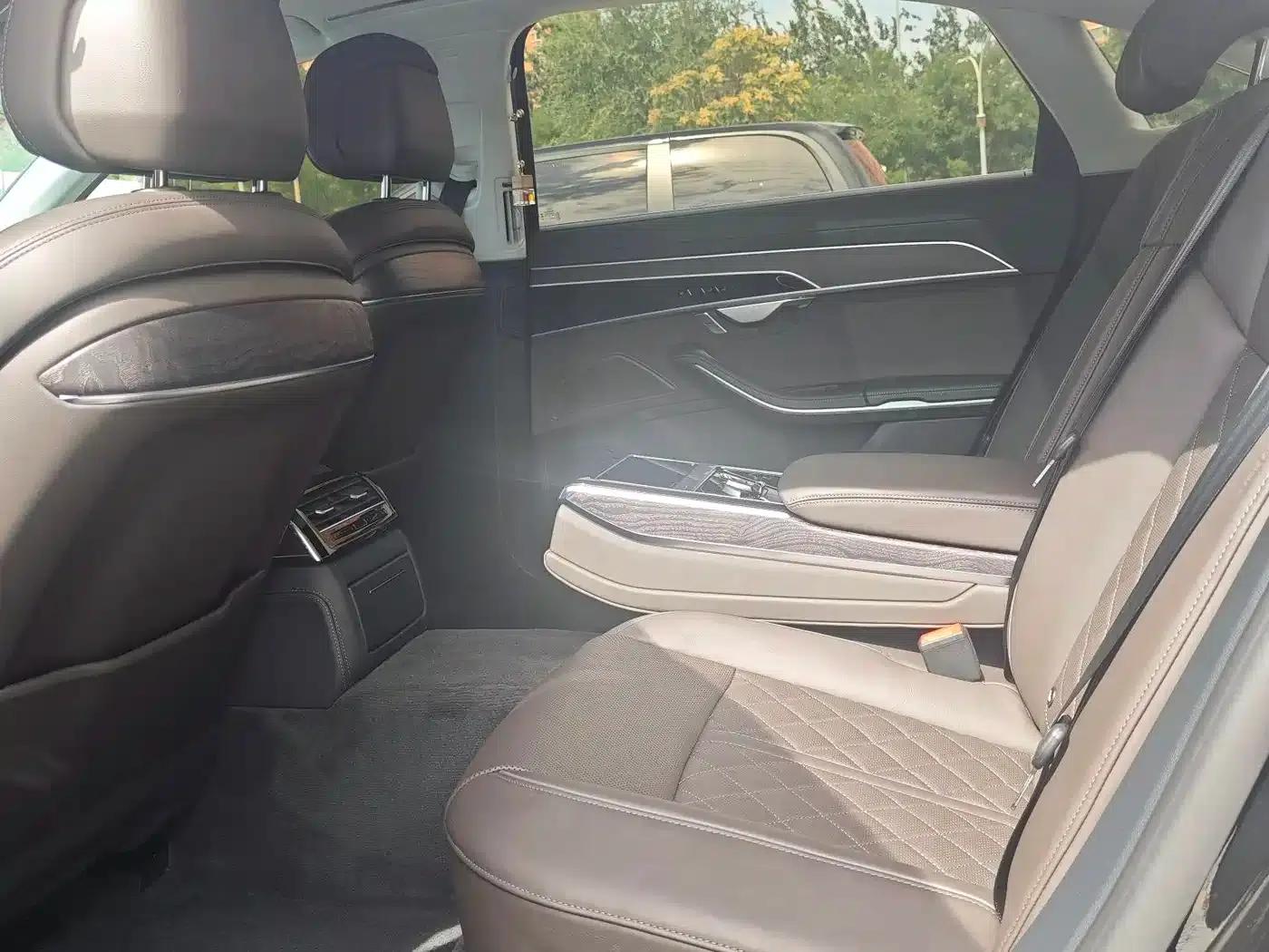 2024 Audi A8 A8L 50 TFSI quattro Premium Edition — миниатюра 5