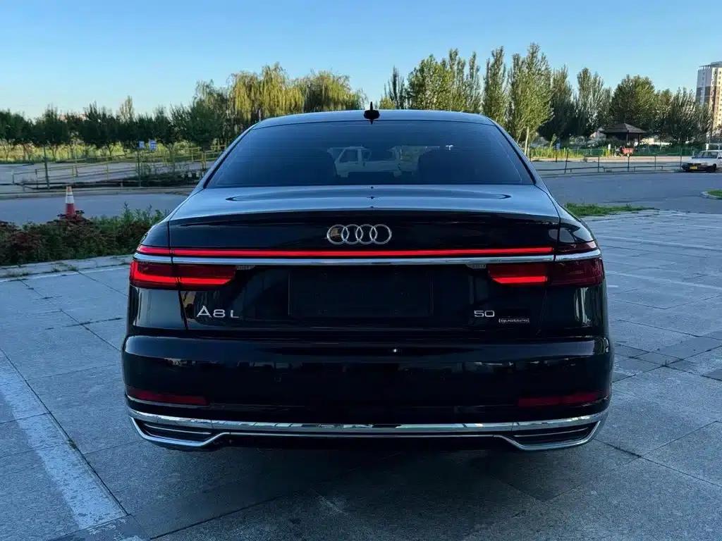 2021 Audi A8 A8L 50 TFSI quattro Comfort — миниатюра 4