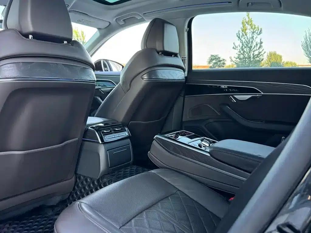 2021 Audi A8 A8L 50 TFSI quattro Comfort — миниатюра 9