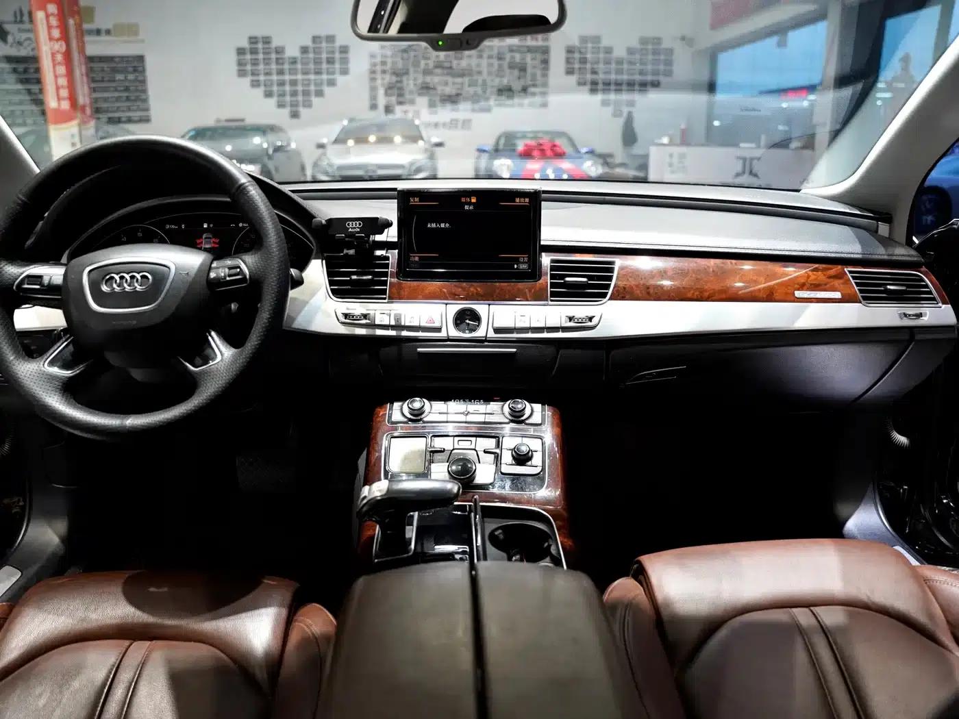 2013 Audi A8 A8L 45 TFSI quattro Comfort — миниатюра 6