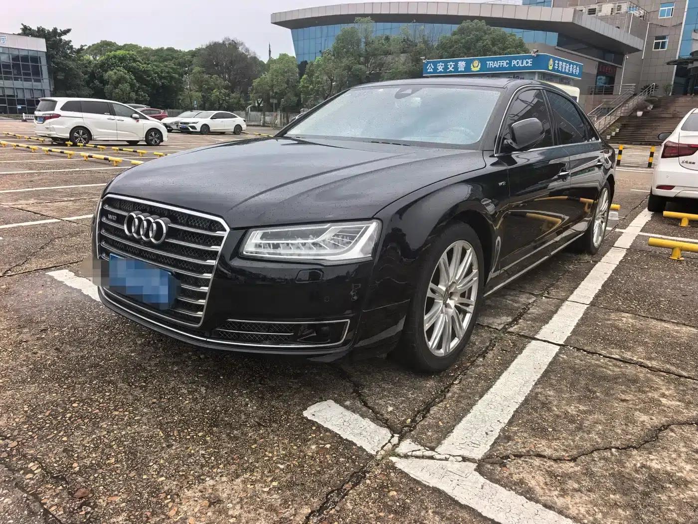 2014 Audi A8 A8L 6.3 FSI W12 quattro Flagship Model — миниатюра 1