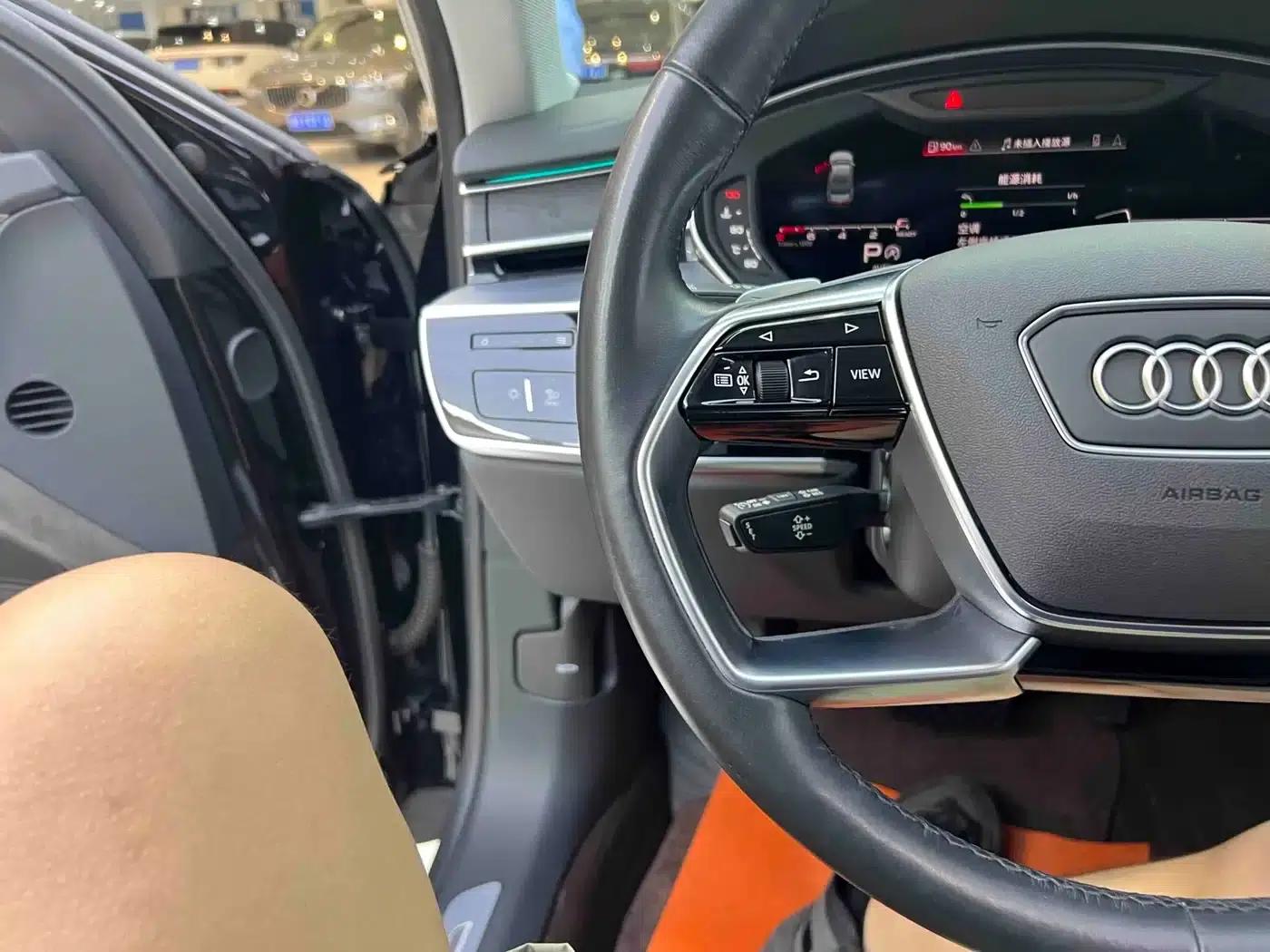 2022 Audi A8 A8L 50 TFSI quattro Comfort Edition — миниатюра 13