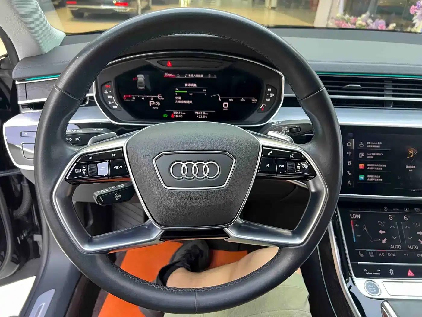 2022 Audi A8 A8L 50 TFSI quattro Comfort Edition — миниатюра 15
