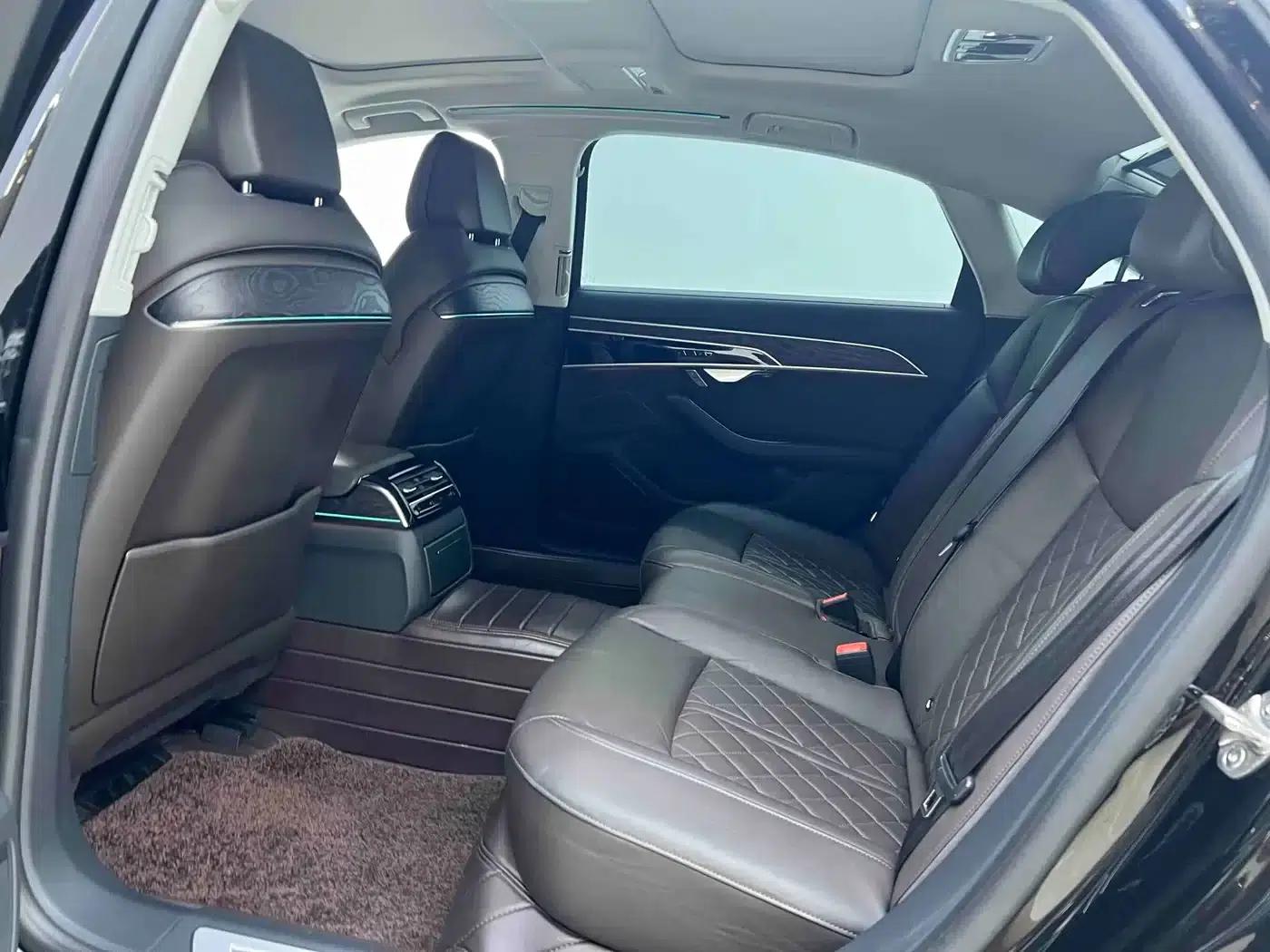 2022 Audi A8 A8L 50 TFSI quattro Comfort Edition — миниатюра 19