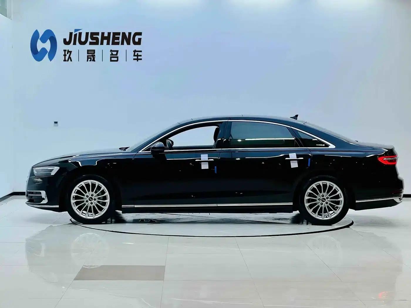 2022 Audi A8 A8L 50 TFSI quattro Comfort Edition — миниатюра 3