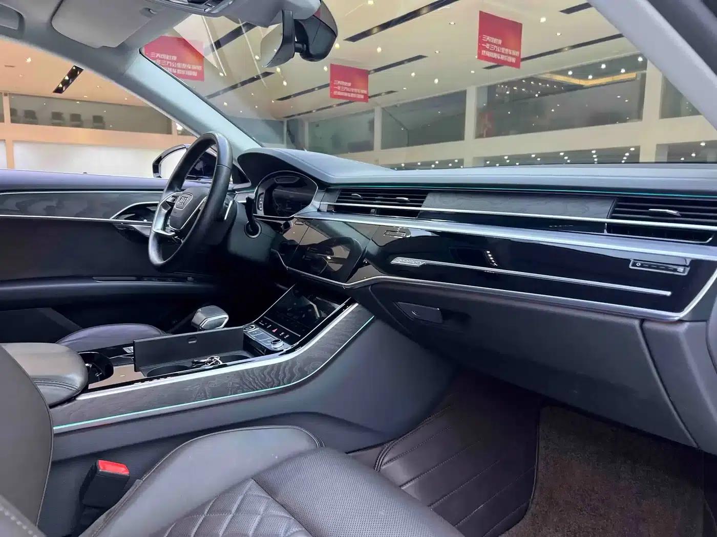 2022 Audi A8 A8L 50 TFSI quattro Comfort Edition — миниатюра 23