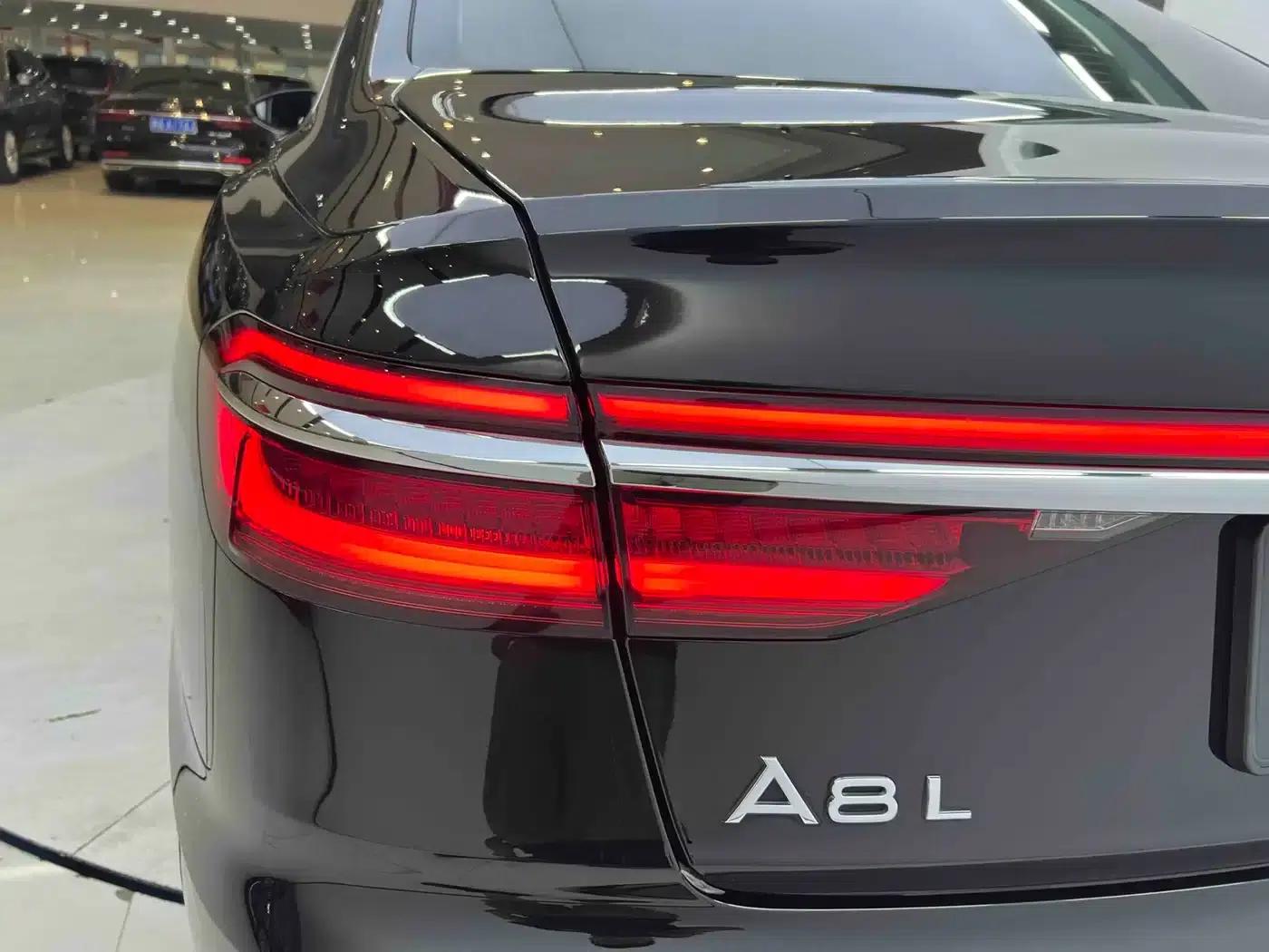 2022 Audi A8 A8L 50 TFSI quattro Comfort Edition — миниатюра 8