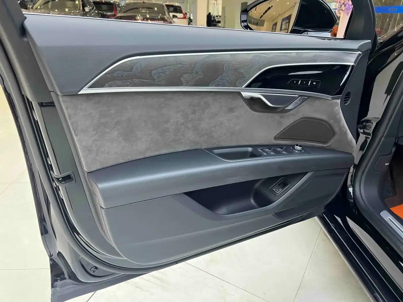 2022 Audi A8 A8L 50 TFSI quattro Comfort Edition — миниатюра 9