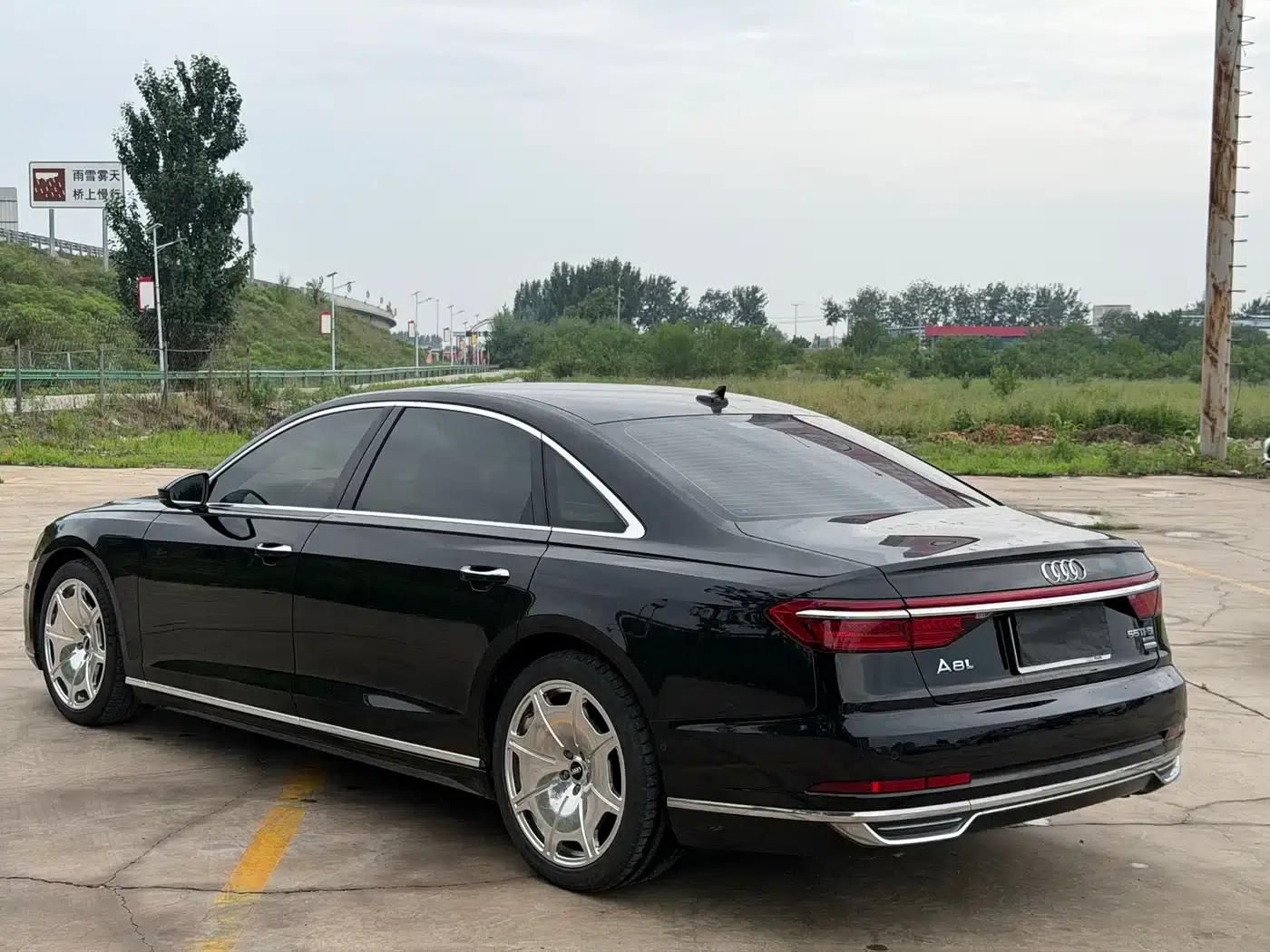 2021 Audi A8 A8L 50 TFSI quattro Luxury — миниатюра 7