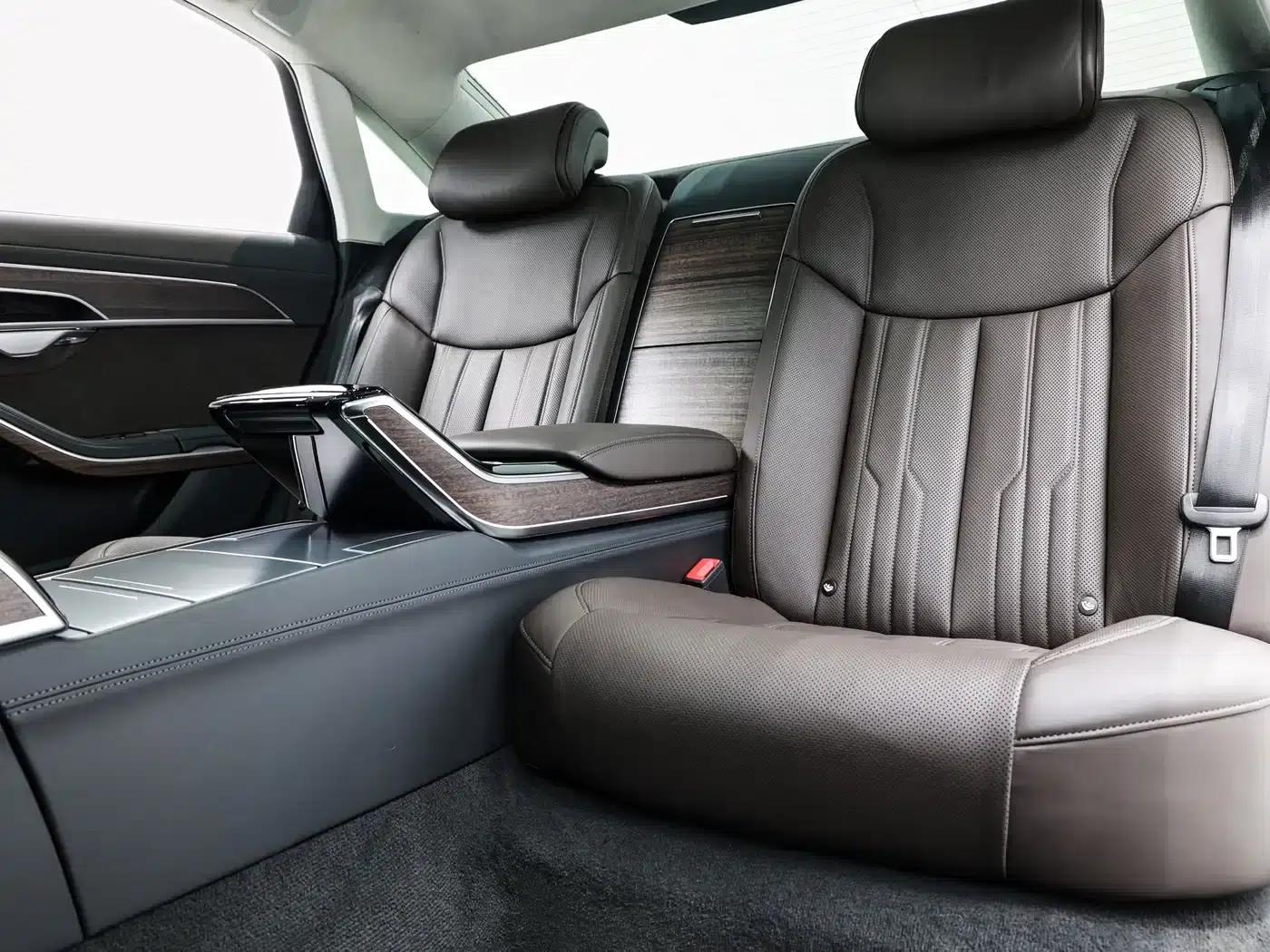 2021 Audi A8 A8L 55 TFSI quattro Premium — миниатюра 12