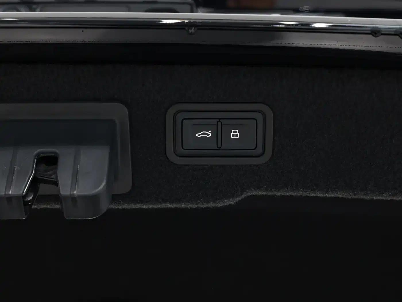 2021 Audi A8 A8L 55 TFSI quattro Premium — миниатюра 27