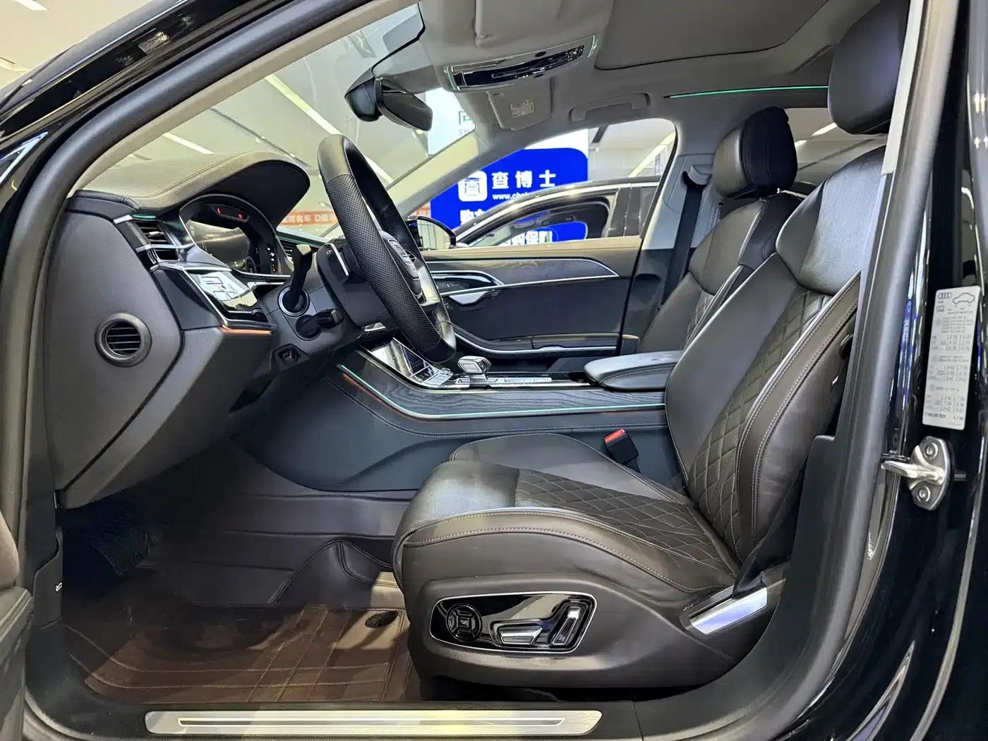 2023 Audi A8 A8L 50 TFSI quattro Premium Edition — миниатюра 6