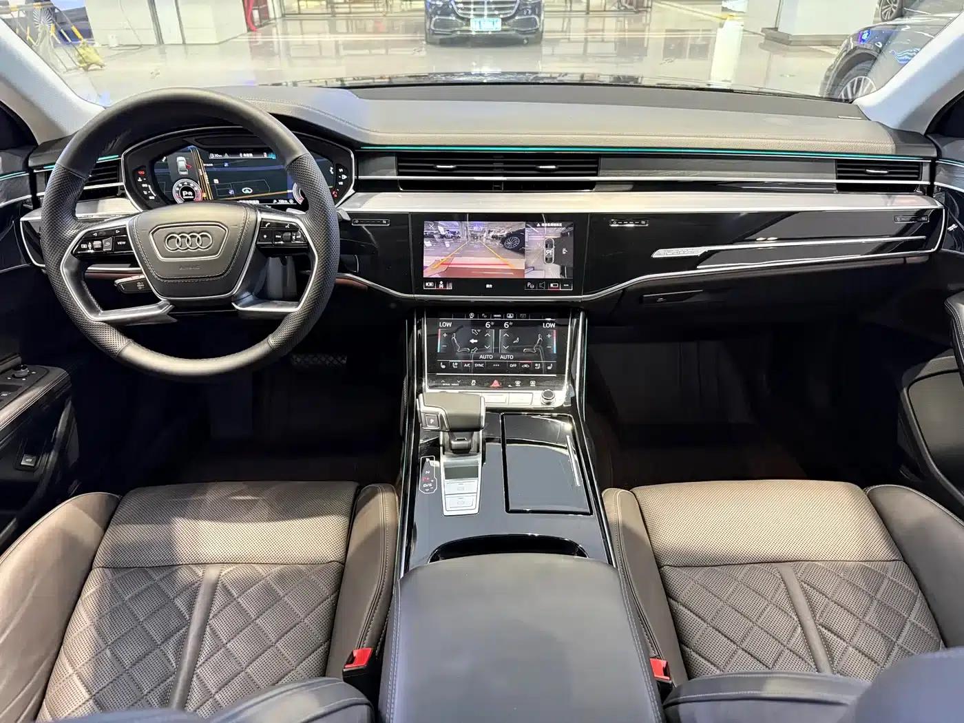 2023 Audi A8 A8L 50 TFSI quattro Premium Edition — миниатюра 7