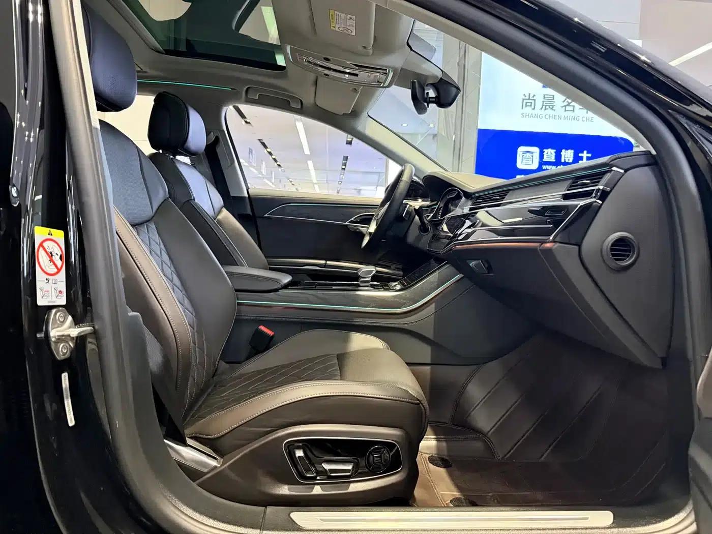 2023 Audi A8 A8L 50 TFSI quattro Premium Edition — миниатюра 8