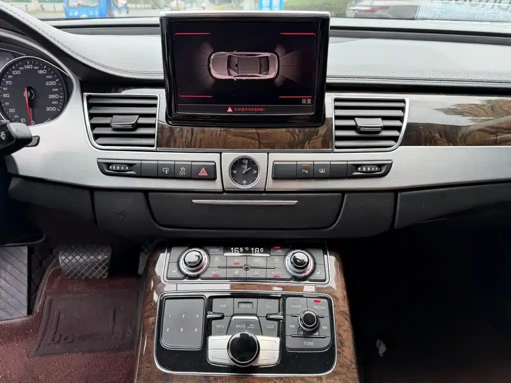 2011 Audi A8 A8L 3.0 TFSI quattro Luxury (213kW) — миниатюра 10