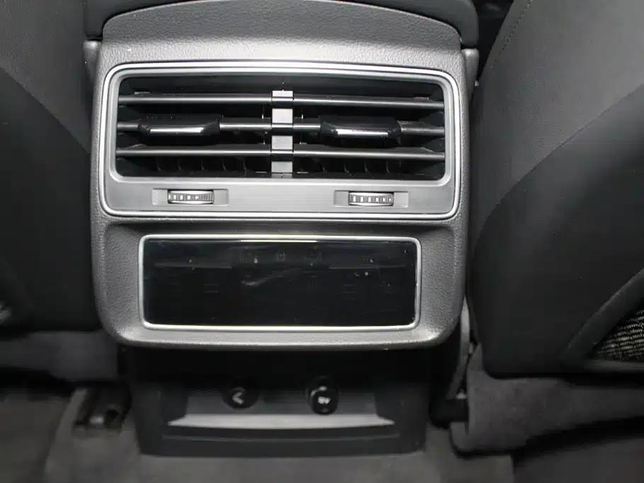 Audi Q7 2023 55 TFSI quattro S line Sport — миниатюра 11