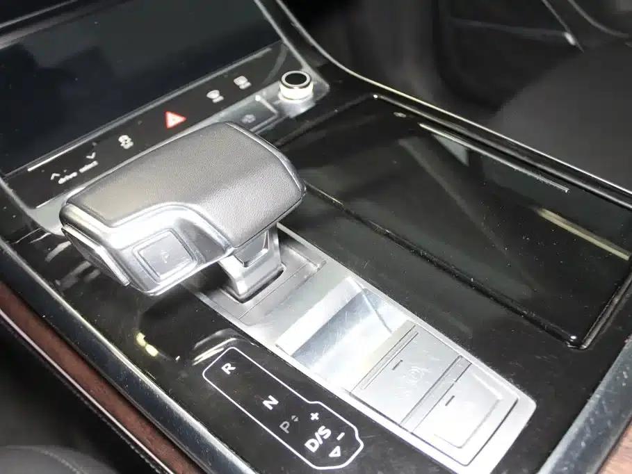 Audi Q7 2023 55 TFSI quattro S line Sport — миниатюра 13