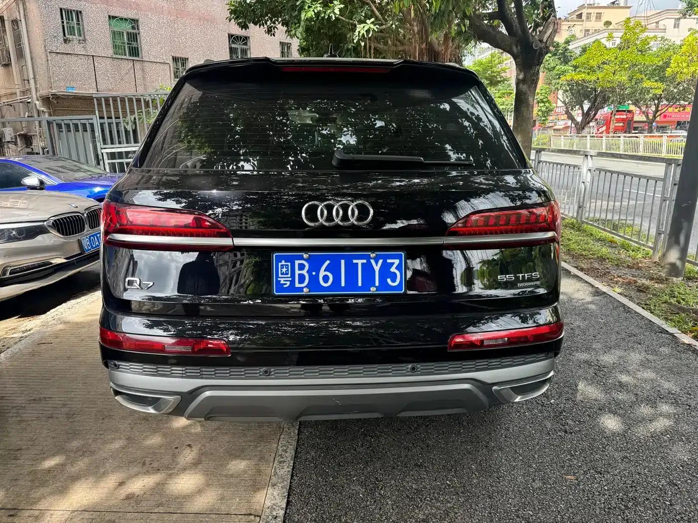 Audi Q7 2020 55 TFSI quattro Black Knight Edition — миниатюра 6