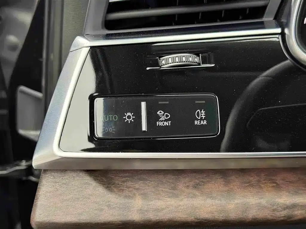 Audi Q7 2023 55 TFSI quattro S line Sport — миниатюра 18