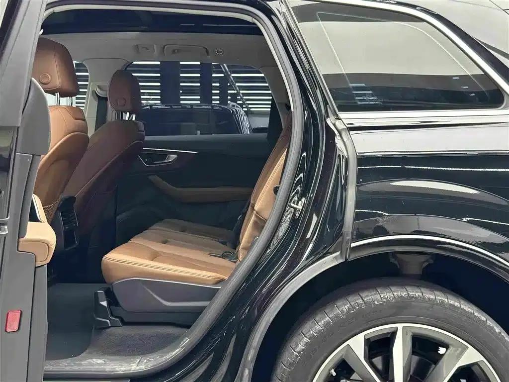 Audi Q7 2023 55 TFSI quattro S line Sport — миниатюра 7