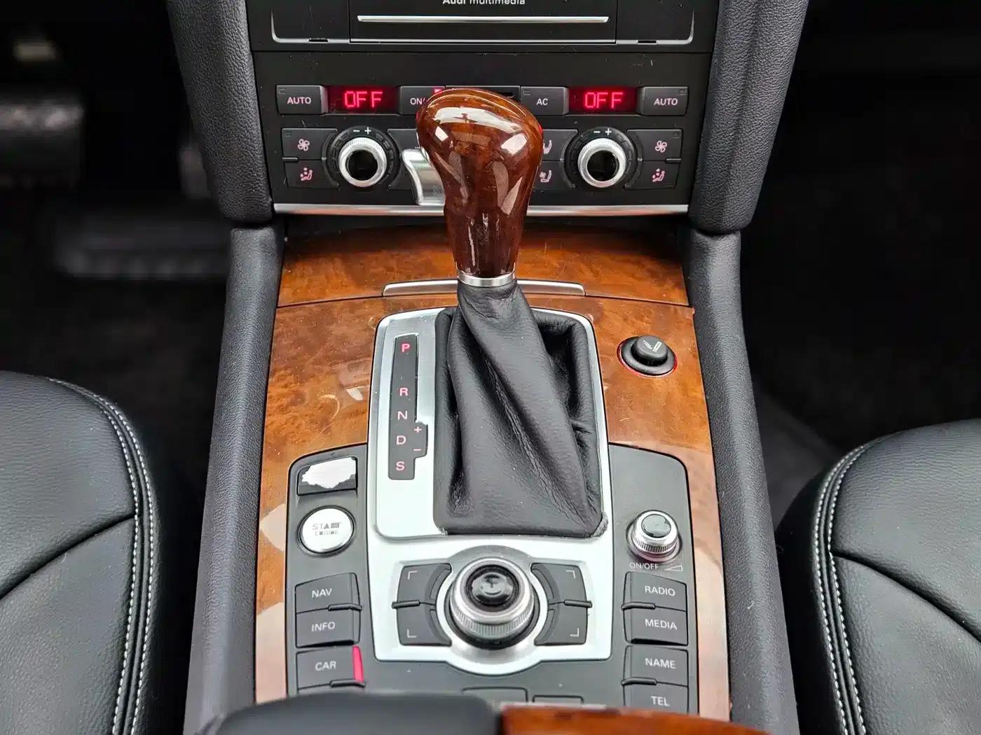 Audi Q7 2011 3.0 TFSI Exclusive Model 245kW — миниатюра 20