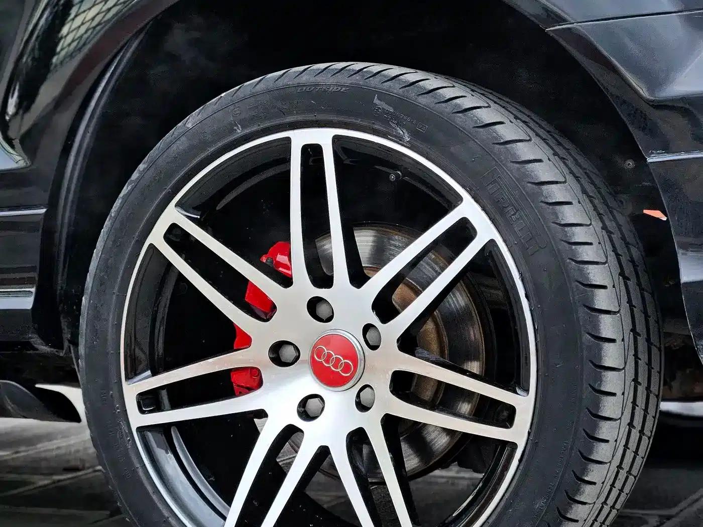 Audi Q7 2011 3.0 TFSI Exclusive Model 245kW — миниатюра 26