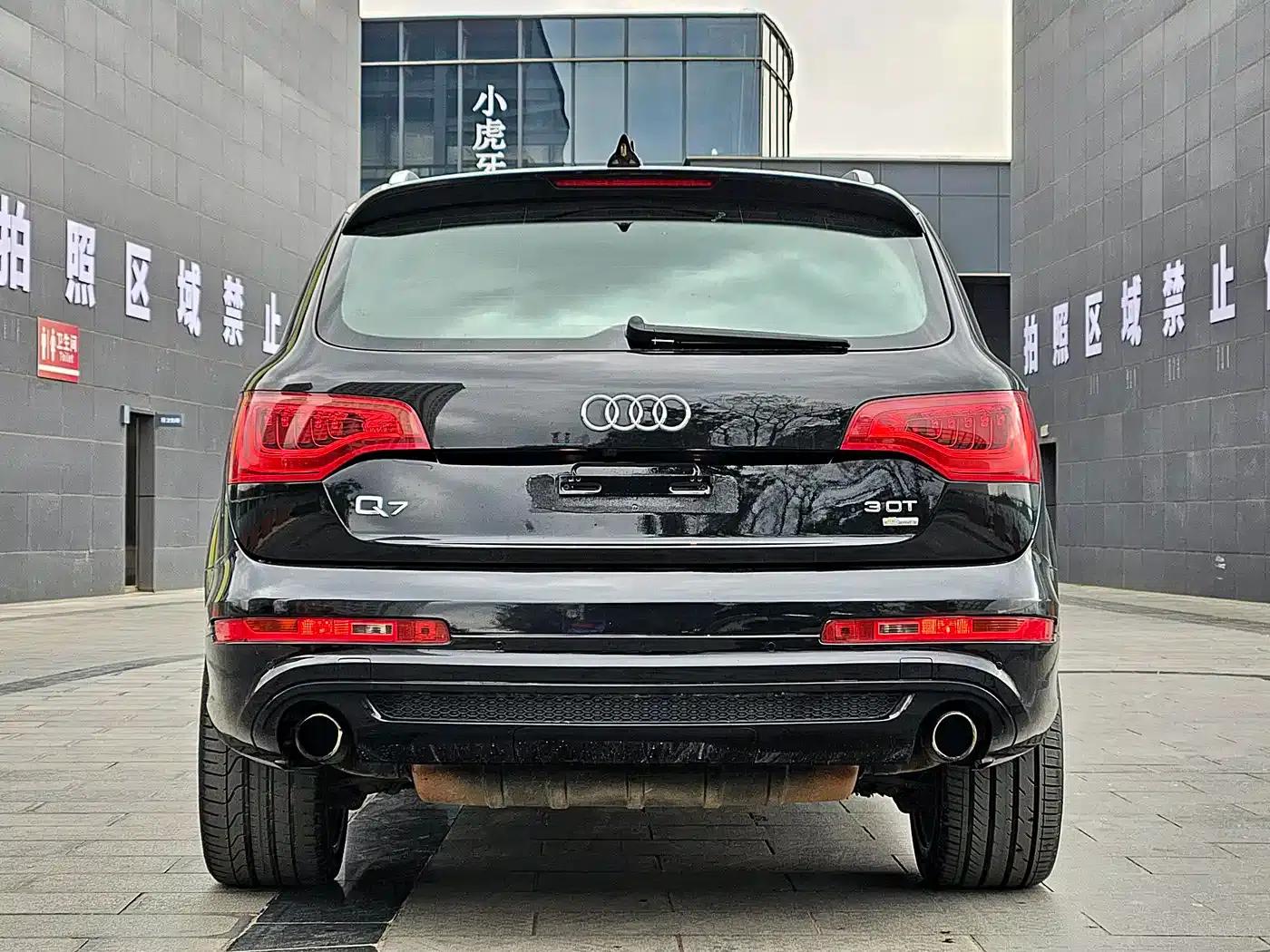 Audi Q7 2011 3.0 TFSI Exclusive Model 245kW — миниатюра 6