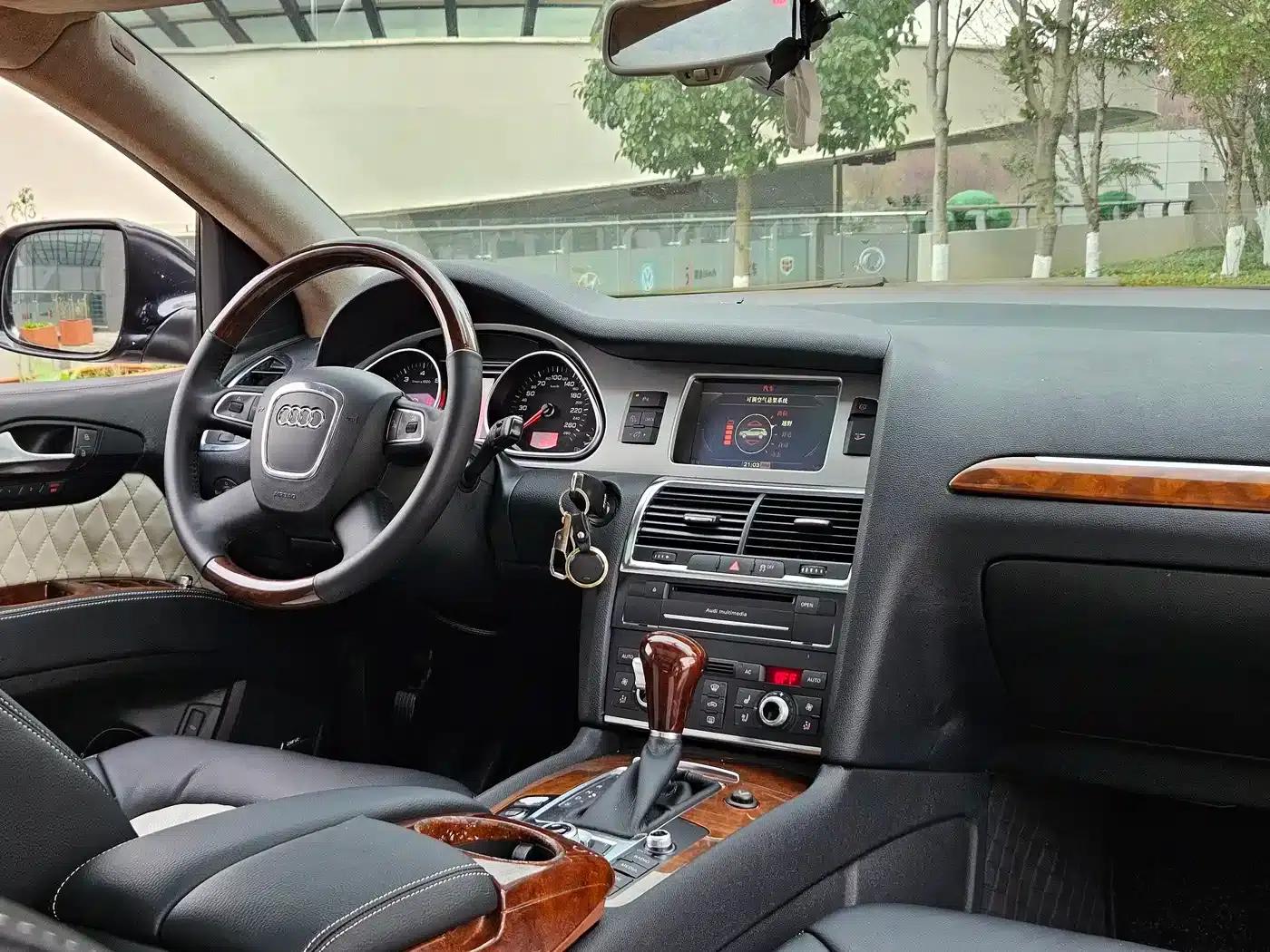 Audi Q7 2011 3.0 TFSI Exclusive Model 245kW — миниатюра 10