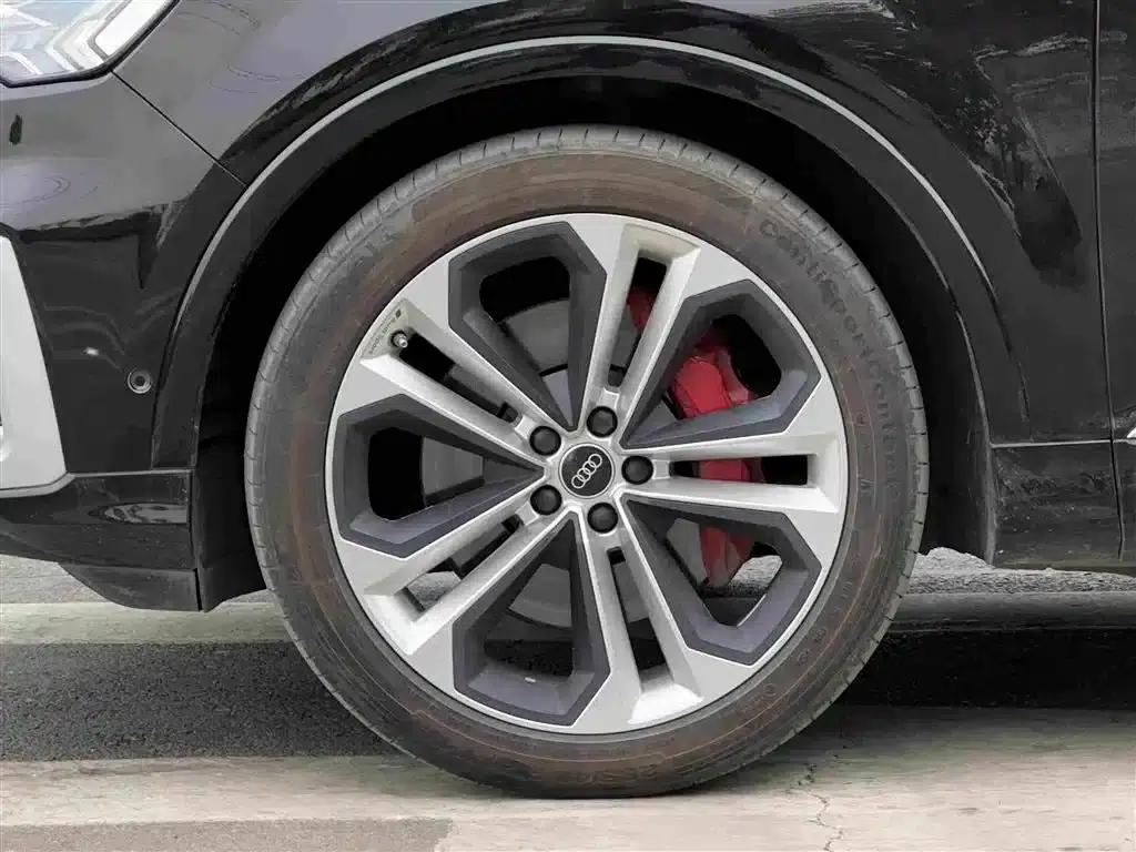 Audi Q7 2023 55 TFSI quattro S Premium — миниатюра 4