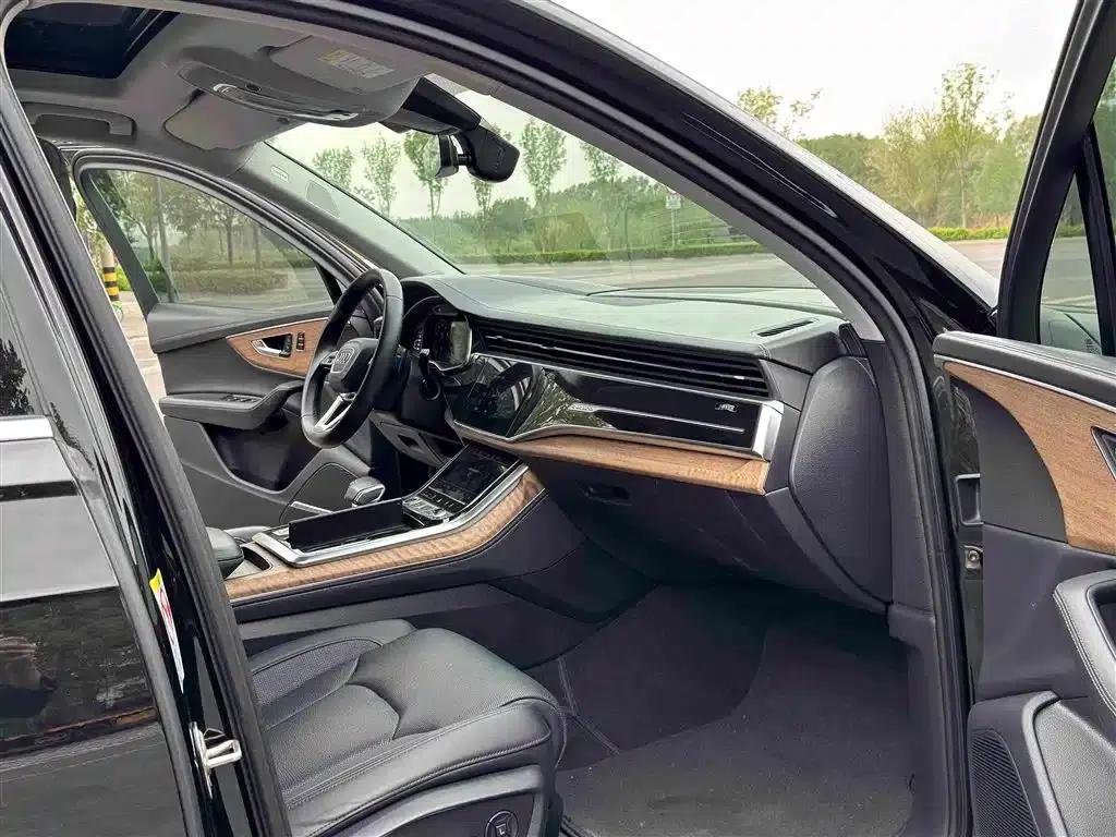 Audi Q7 2023 55 TFSI quattro S Premium — миниатюра 8