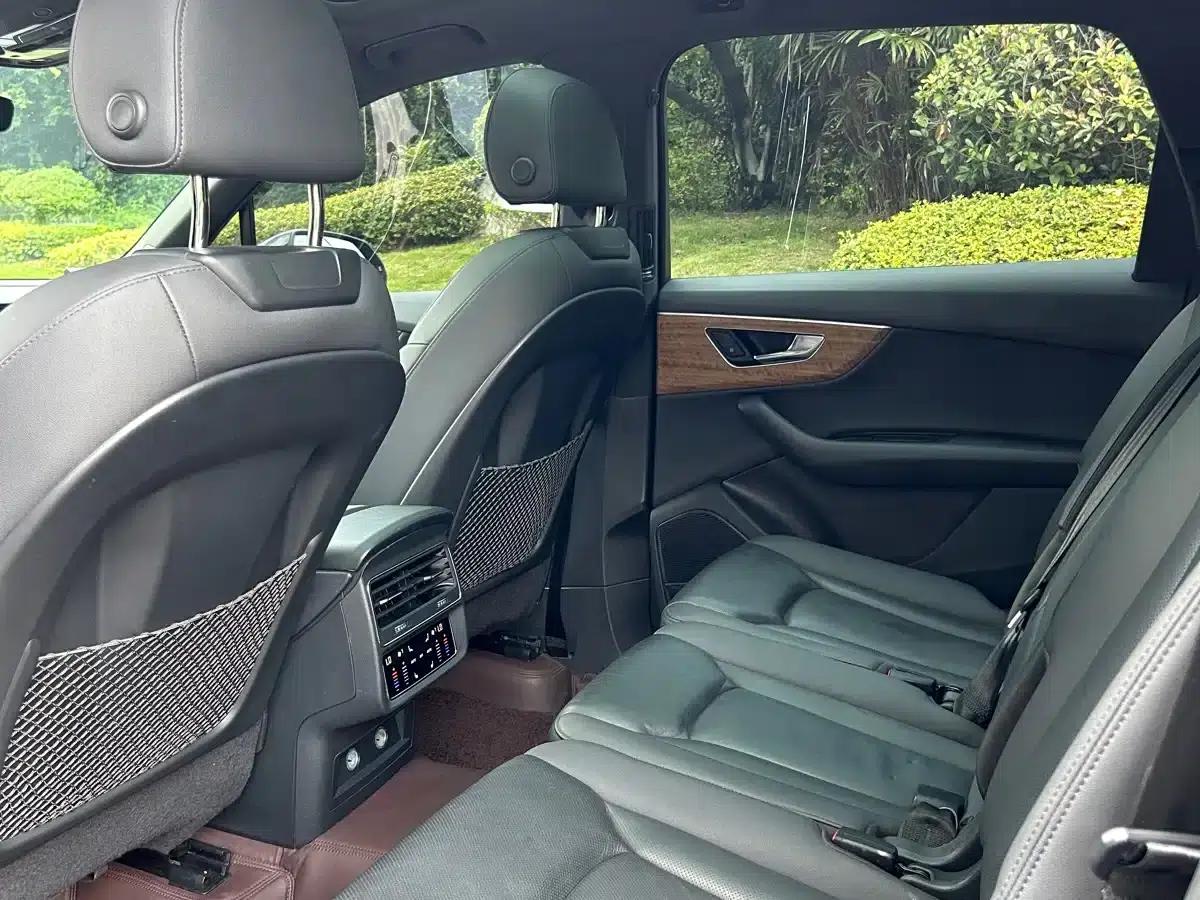Audi Q7 2024 55 TFSI quattro S line Sport — миниатюра 9