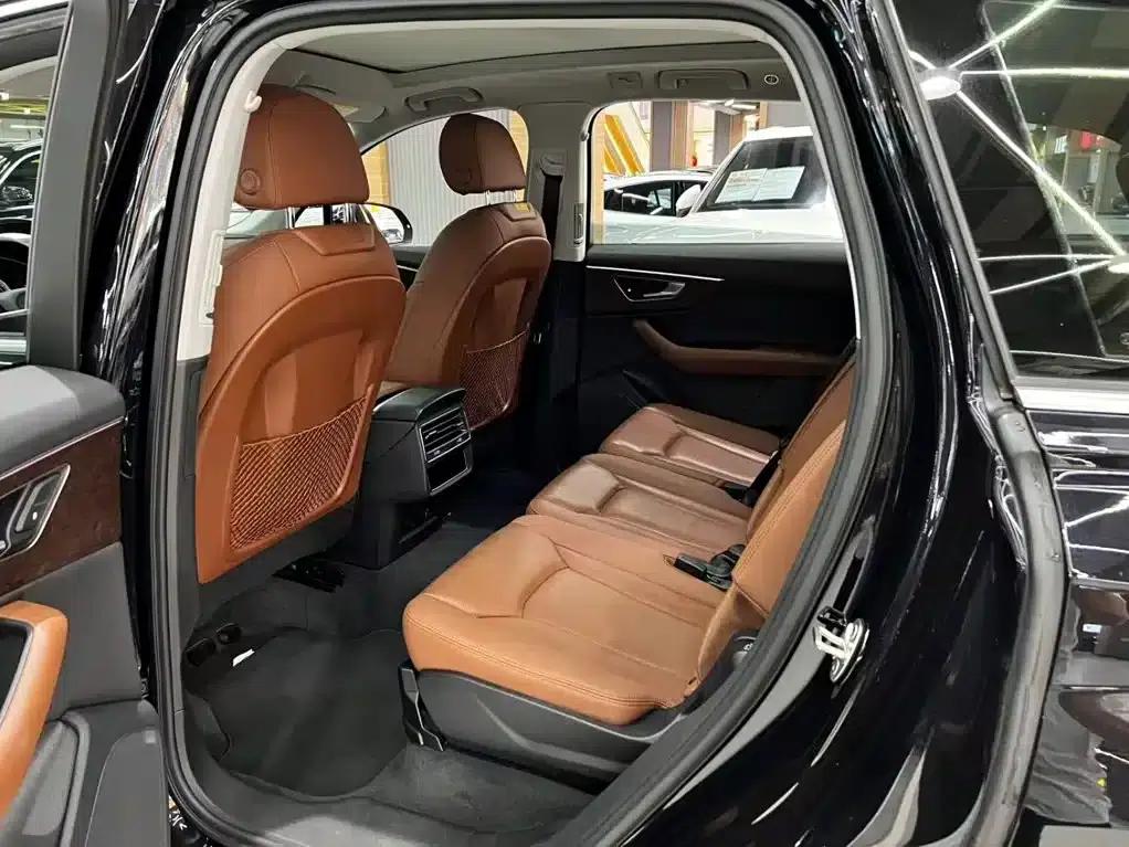 Audi Q7 2021 55 TFSI quattro S line Sport — миниатюра 11