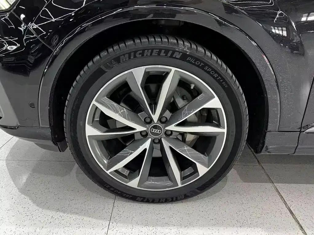 Audi Q7 2021 55 TFSI quattro S line Sport — миниатюра 12