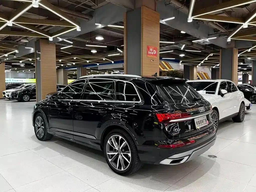 Audi Q7 2021 55 TFSI quattro S line Sport — миниатюра 4