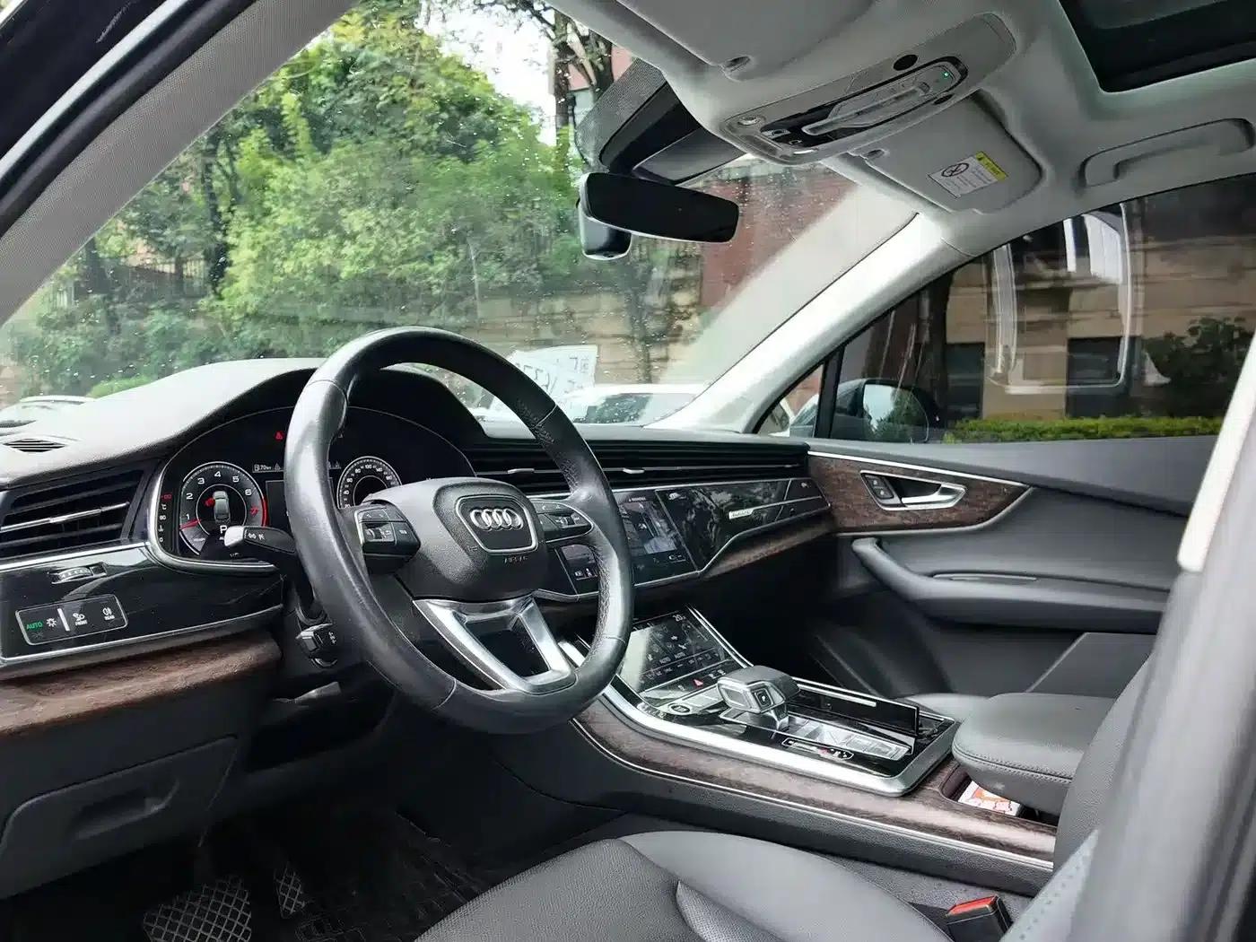 Audi Q7 2022 55 TFSI quattro S line Sport — миниатюра 5