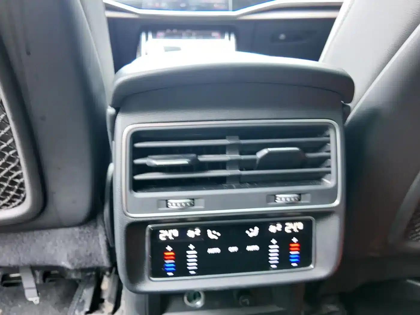 Audi Q7 2022 55 TFSI quattro S line Sport — миниатюра 8