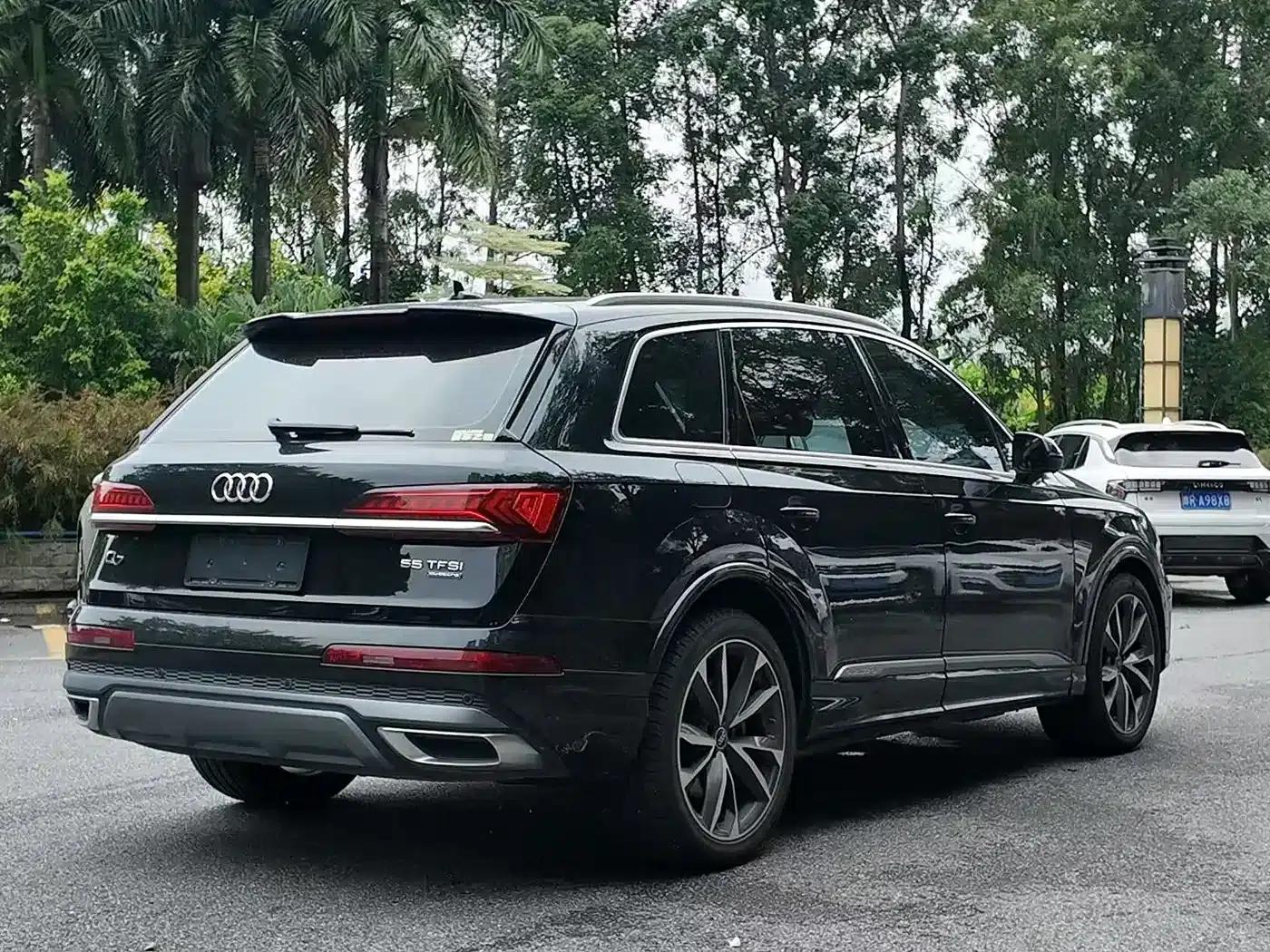 Audi Q7 2022 55 TFSI quattro S line Sport — миниатюра 10